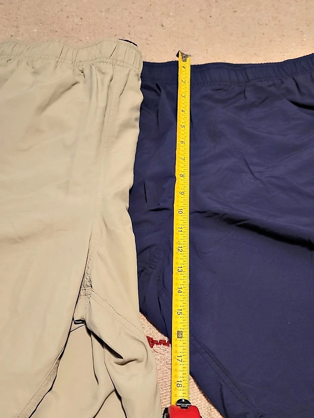 L.L.Bean Men's Classic Supplex Sport Cargo Activewear Swim Shorts Tan & Blue - Picture 6 of 14